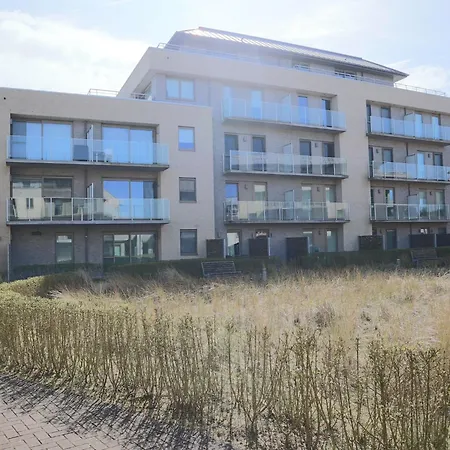 Apartment Beautiful Located On The Dunes